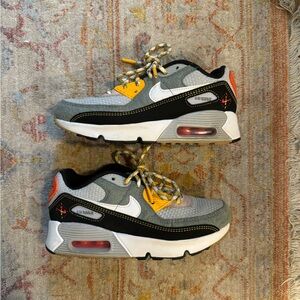 Nike Air Max 90 Low Swoosh Compass Sage Kids Size 1 EUC